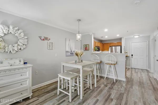 $207,000 | 618 Condo Club Drive, Unit 210, Wilmington, NC 28412