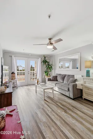 $207,000 | 618 Condo Club Drive, Unit 210, Wilmington, NC 28412