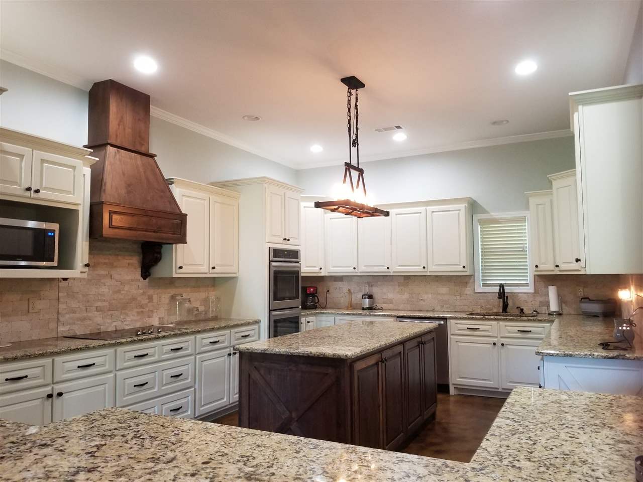 2 Cr 518b Road Rienzi, MS 38865 - Photo 3 of 24 a kitchen with a sink stove and microwave