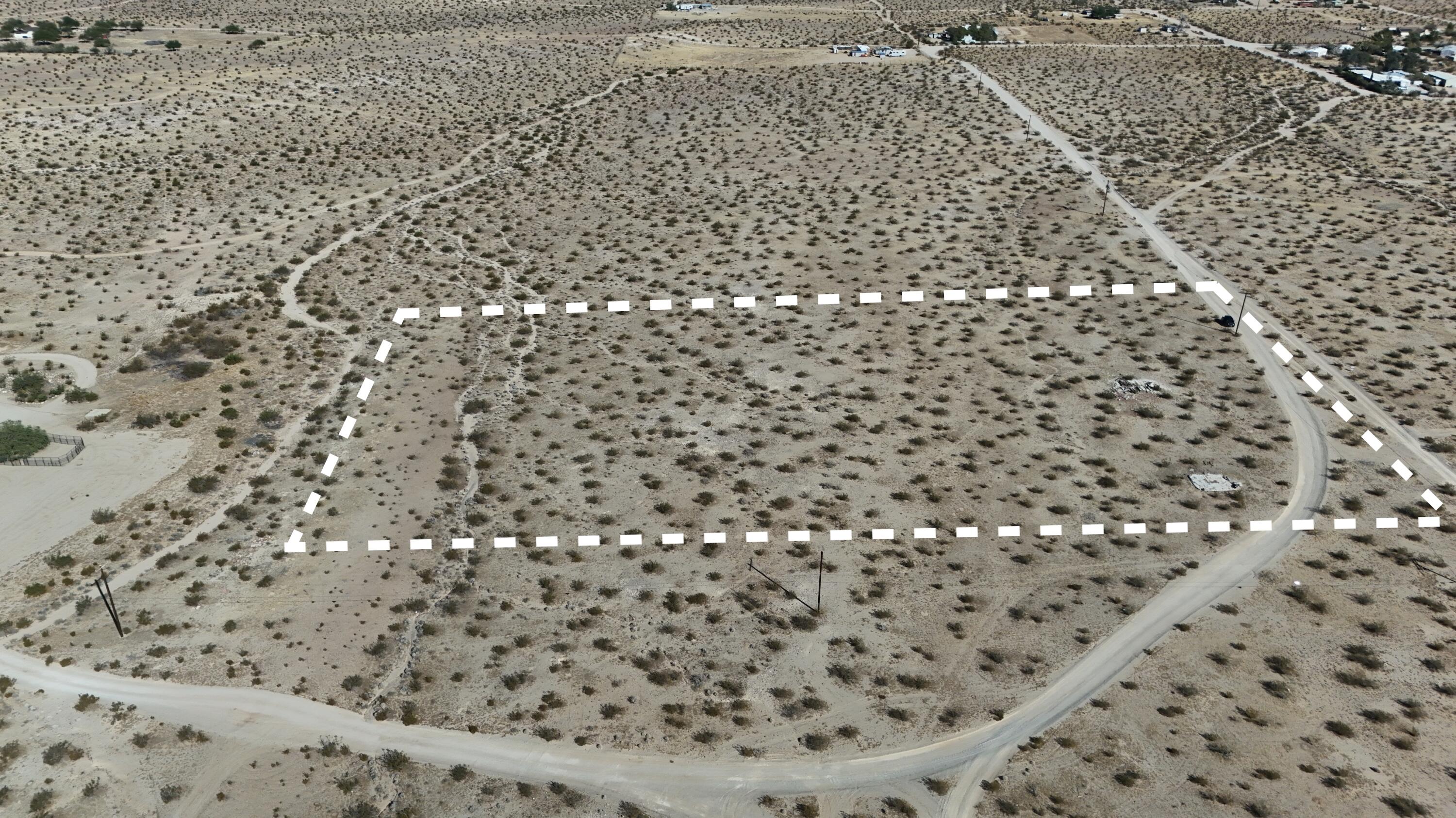South Primavera Street Ridgecrest, CA 93555 - Photo 7 of 21 4 b Looking North