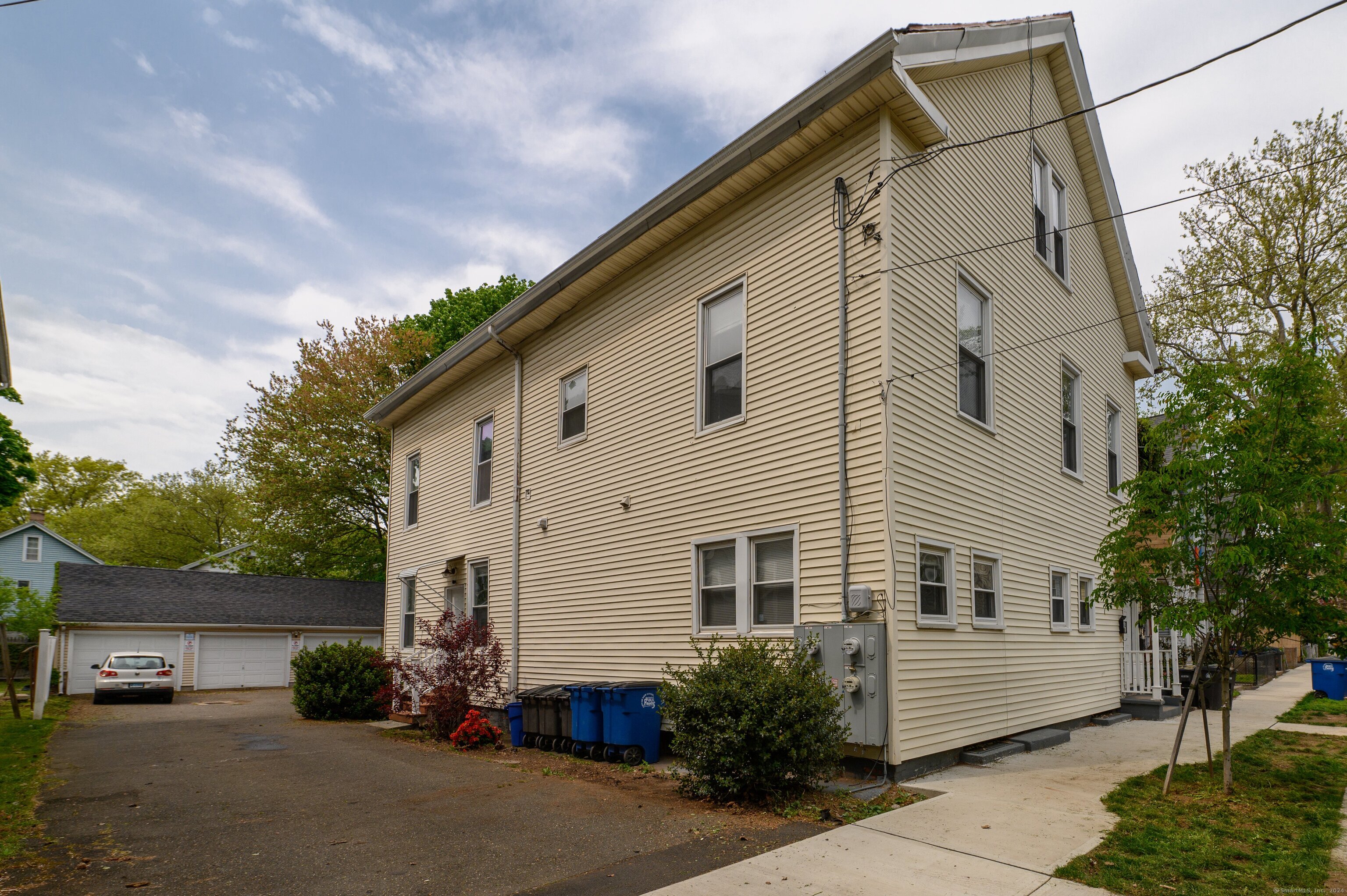 54 Mechanic Street New Haven, CT 06511 - Photo 2 of 22 a view of a house with a street