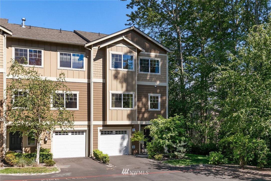 2018 112th Street Southwest Everett, WA 98204 - Photo 1 of 25 Gallery Image 1