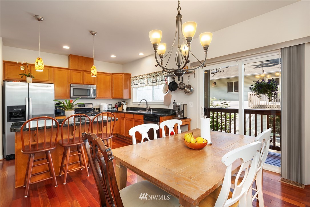 2018 112th Street Southwest Everett, WA 98204 - Photo 4 of 25 Gallery Image 4
