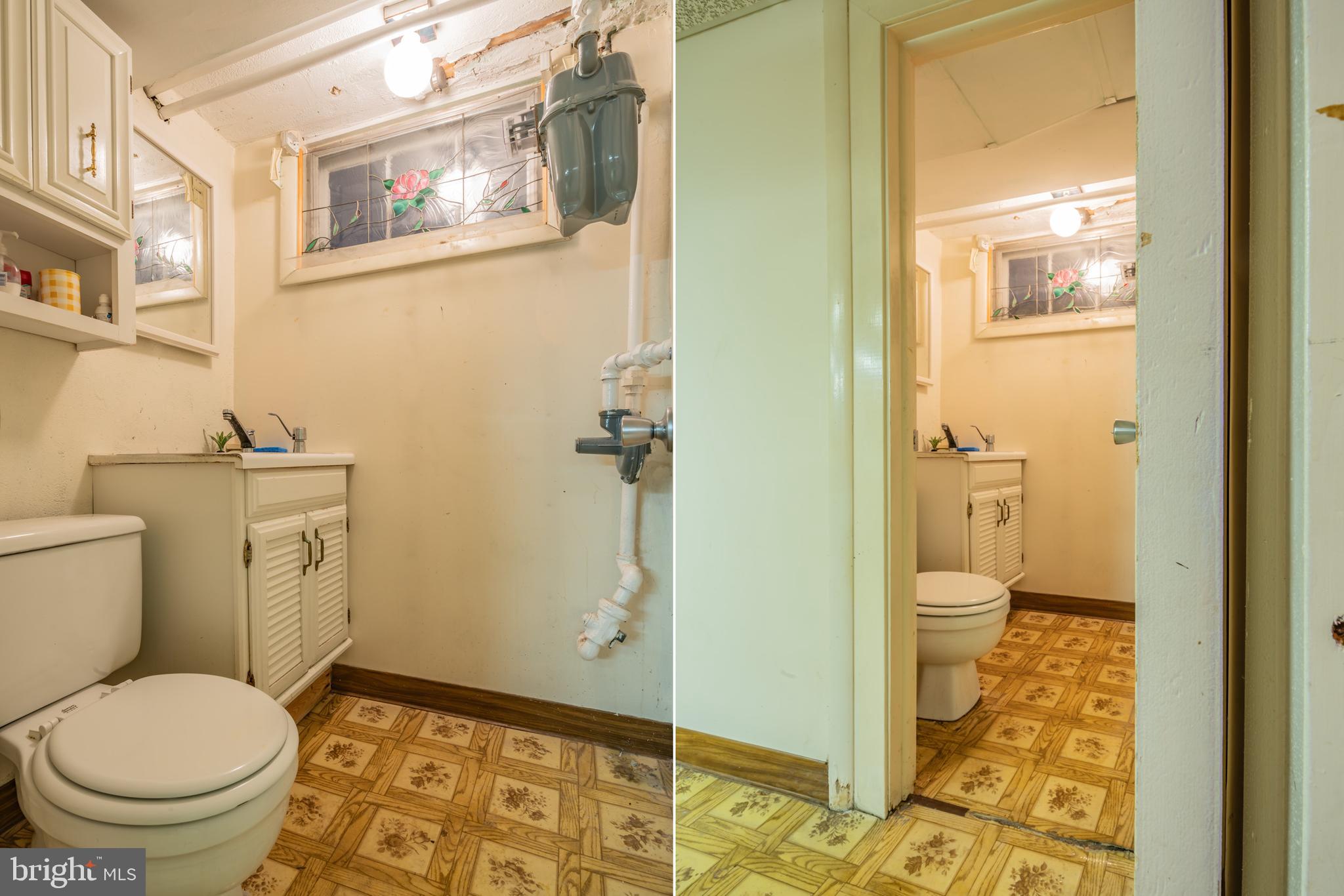 804 Charette Road Philadelphia, PA 19115 - Photo 17 of 17 Powder Room