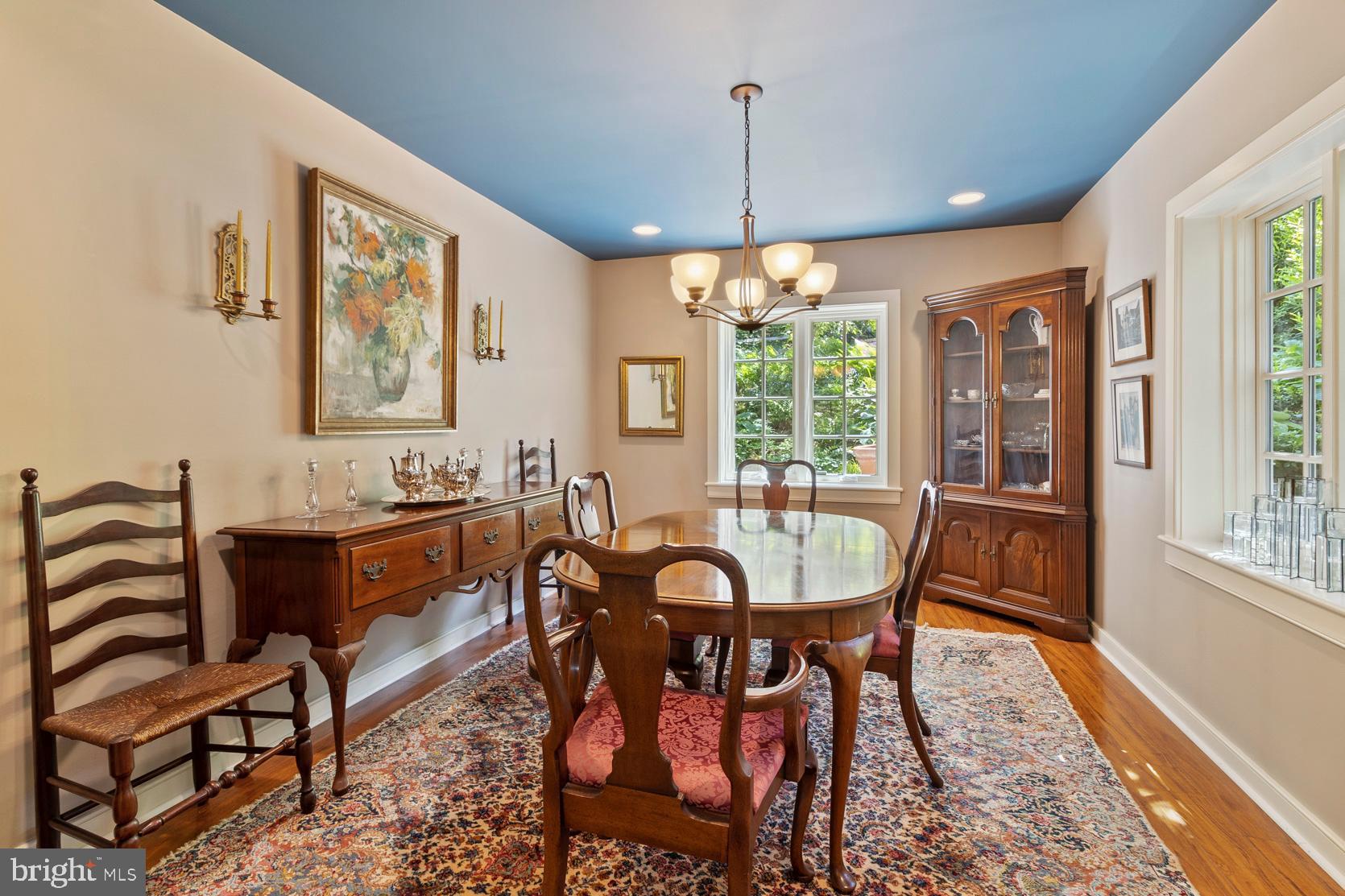 80 West Hampton Road Philadelphia, PA 19118 - Photo 13 of 52 Generous dining room