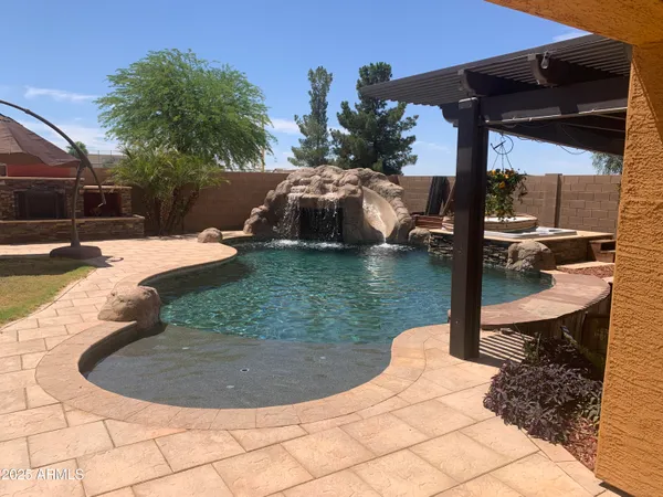 $549,500 | 35743 West Cartegna Lane, Maricopa, AZ 85138
