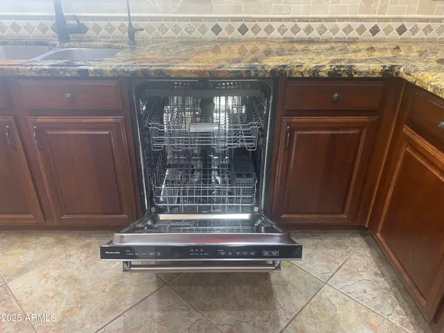 $549,500 | 35743 West Cartegna Lane, Maricopa, AZ 85138