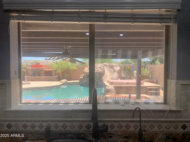 $549,500 | 35743 West Cartegna Lane, Maricopa, AZ 85138