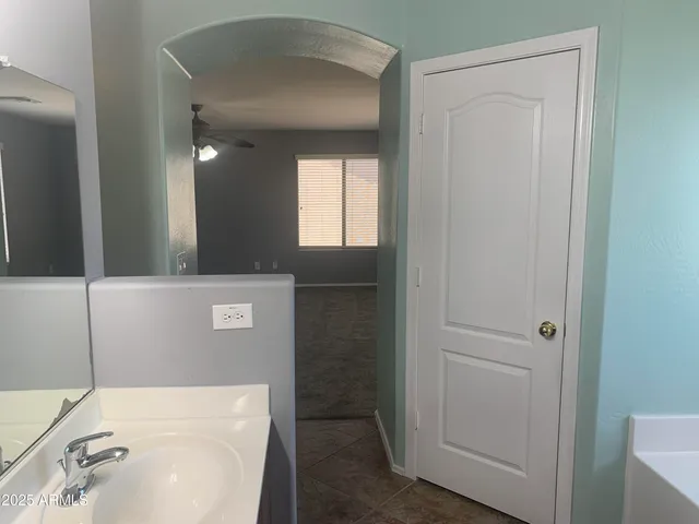 $549,500 | 35743 West Cartegna Lane, Maricopa, AZ 85138