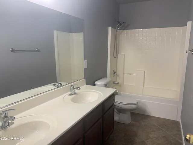 $549,500 | 35743 West Cartegna Lane, Maricopa, AZ 85138