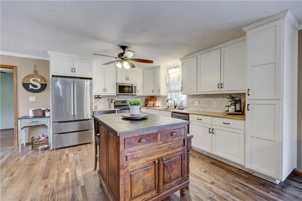 $181,000 | 114 East Howard Street, Girard, KS 66743