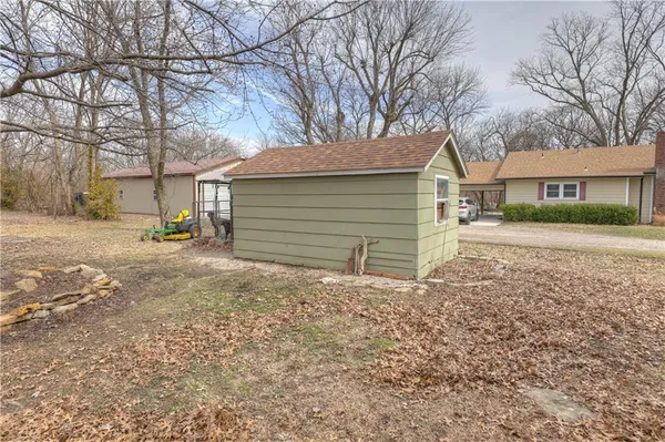 $181,000 | 114 East Howard Street, Girard, KS 66743