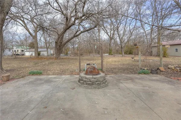 $181,000 | 114 East Howard Street, Girard, KS 66743