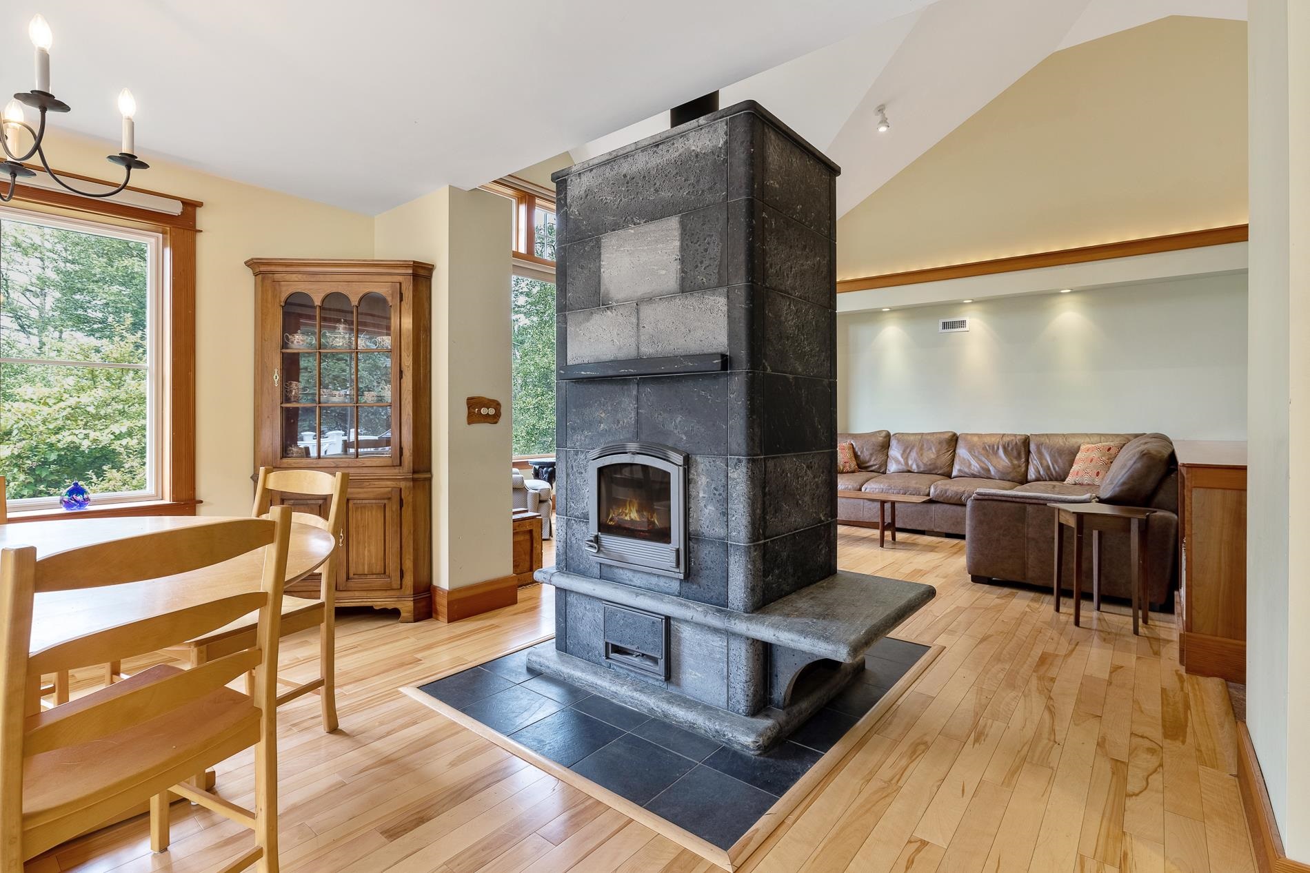 6 Rip Road Hanover, NH 03755 - Photo 3 of 37