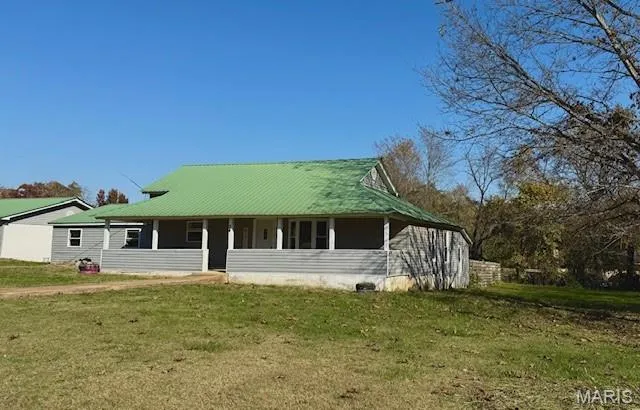 $179,900 | 606 6th Street, Grandin, MO 63943