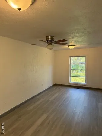 $169,900 | 606 6th Street, Grandin, MO 63943