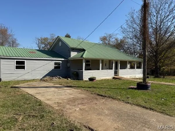 $169,900 | 606 6th Street, Grandin, MO 63943