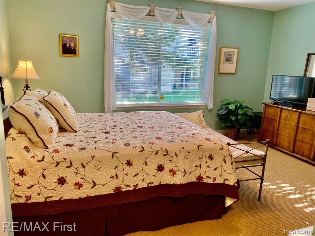 573 Tennyson Rochester Hills, MI 48307 - Photo 17 of 40