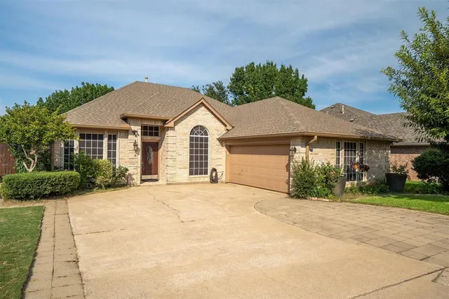 $424,000 | 2031 Vintage Circle, Corinth, TX 76210