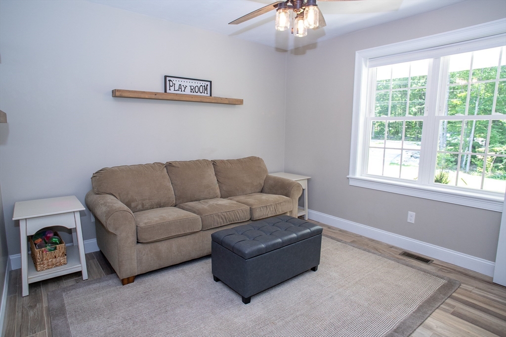 337 Pommogussett Road Rutland, MA 01543 - Photo 26 of 40