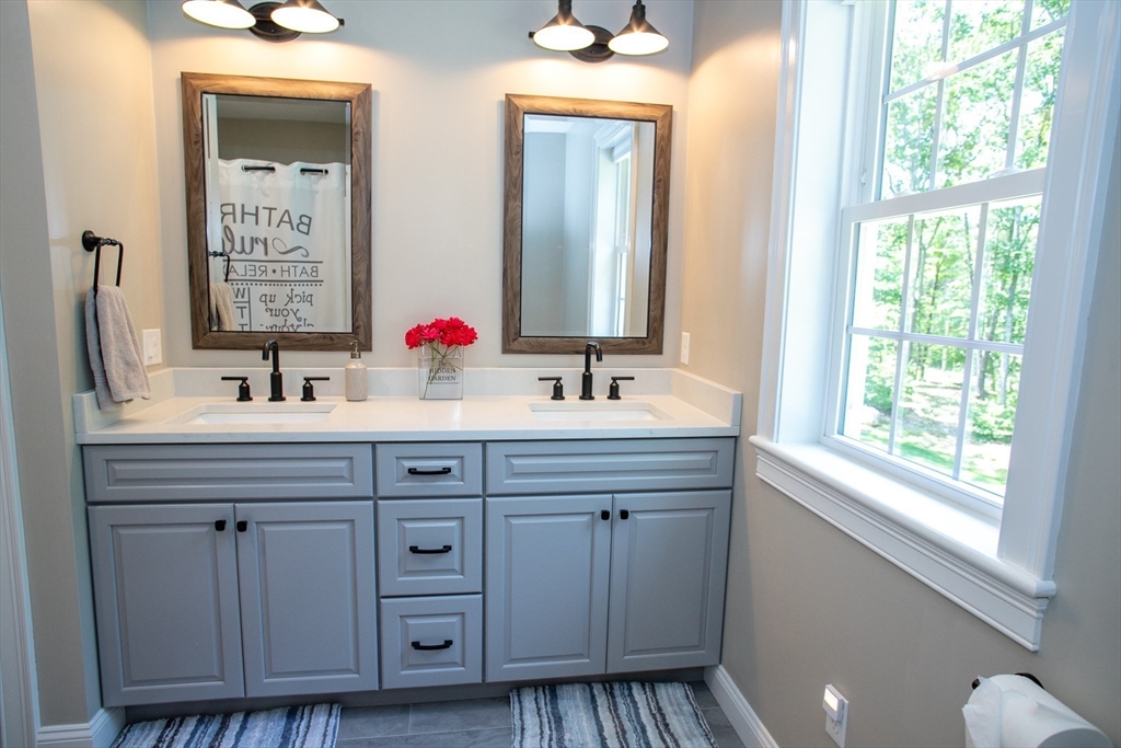 337 Pommogussett Road Rutland, MA 01543 - Photo 36 of 40
