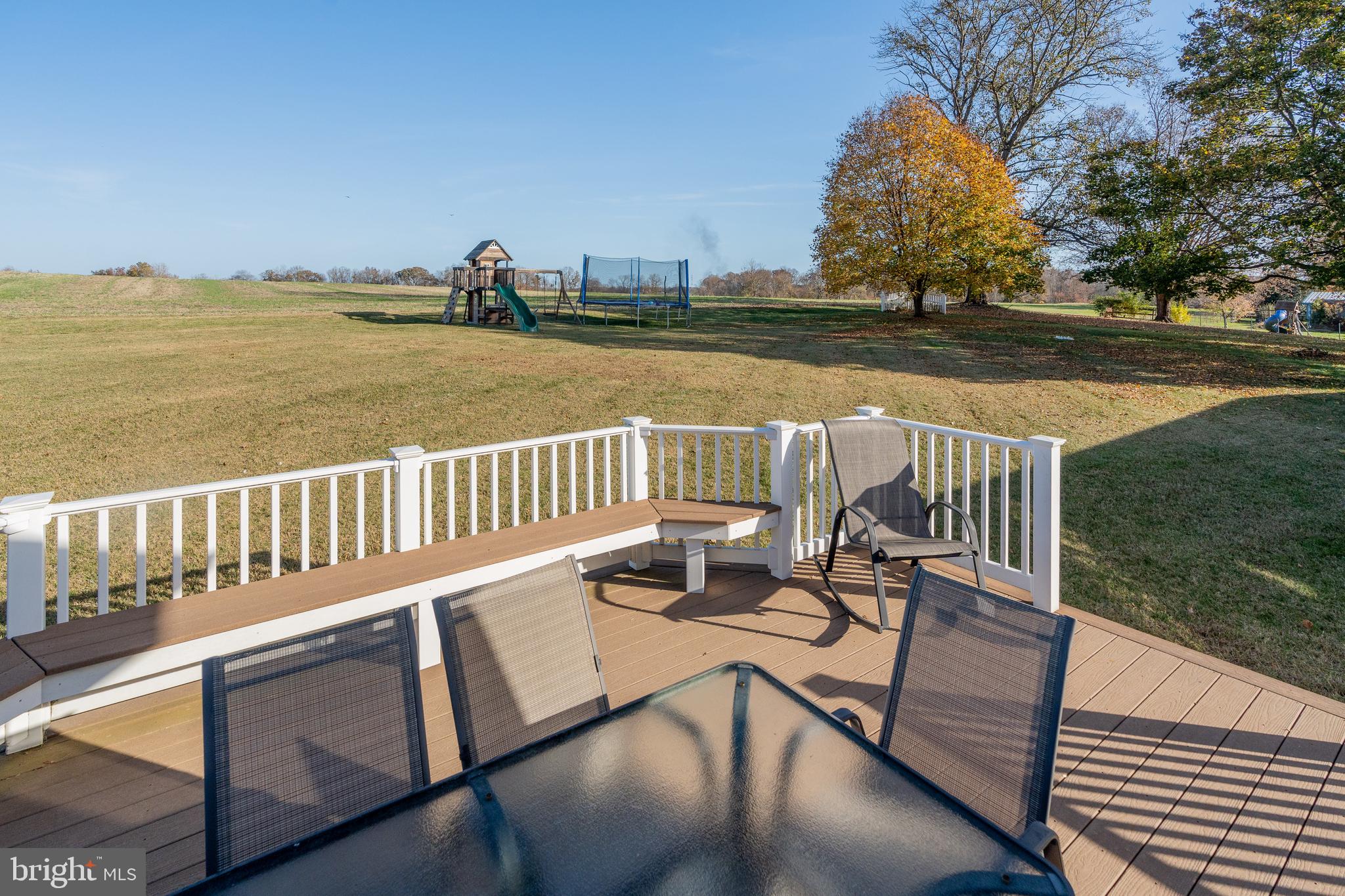 356 Knights Corner Road Elkton, MD 21921 - Photo 17 of 19 Composite and vinyl deck