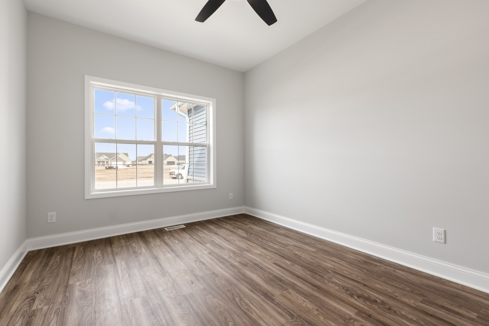 2246 Maggie Lane Sycamore, IL 60178 - Photo 2 of 19