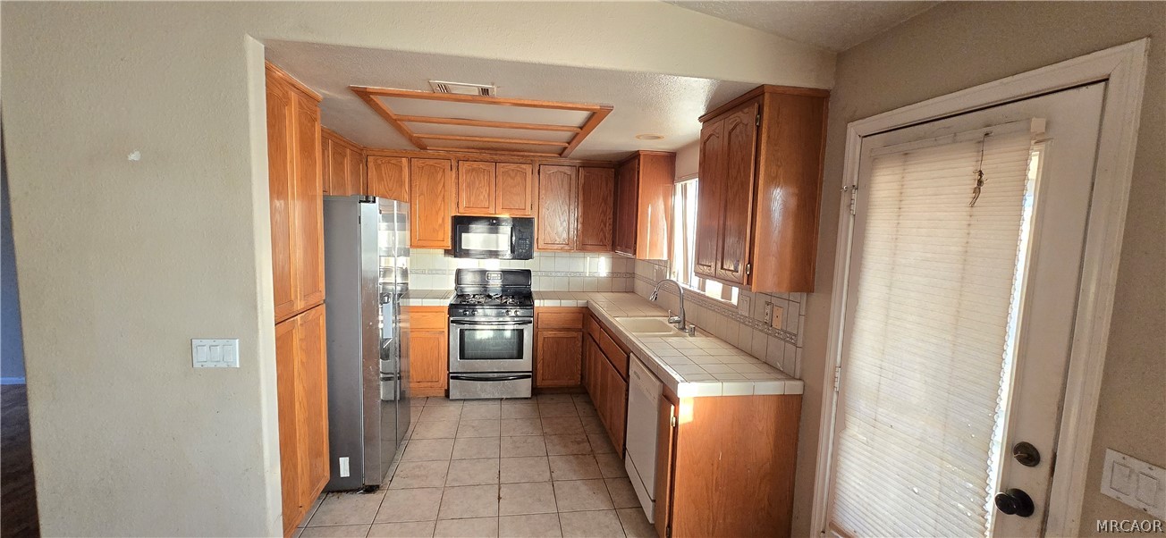 9286 Nevada Road Phelan, CA 92371 - Photo 7 of 11 Gallery Image 7