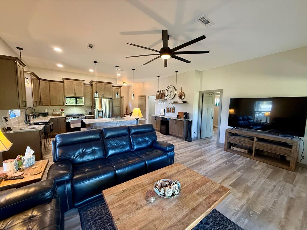 318 Jowers Road Gordon, AL 36343 - Photo 5 of 22