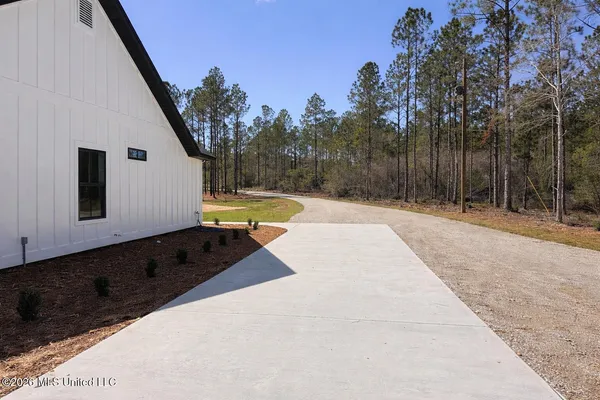 $549,900 | 21080 Disalvo Lane, Kiln, MS 39556