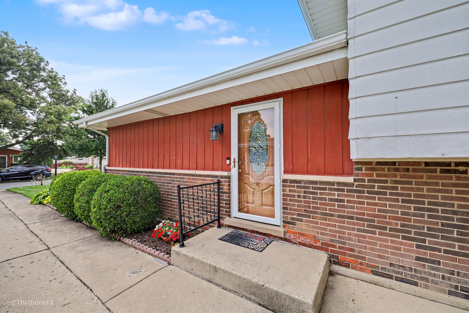 767 North Willow Road Elmhurst, IL 60126 - Photo 3 of 36