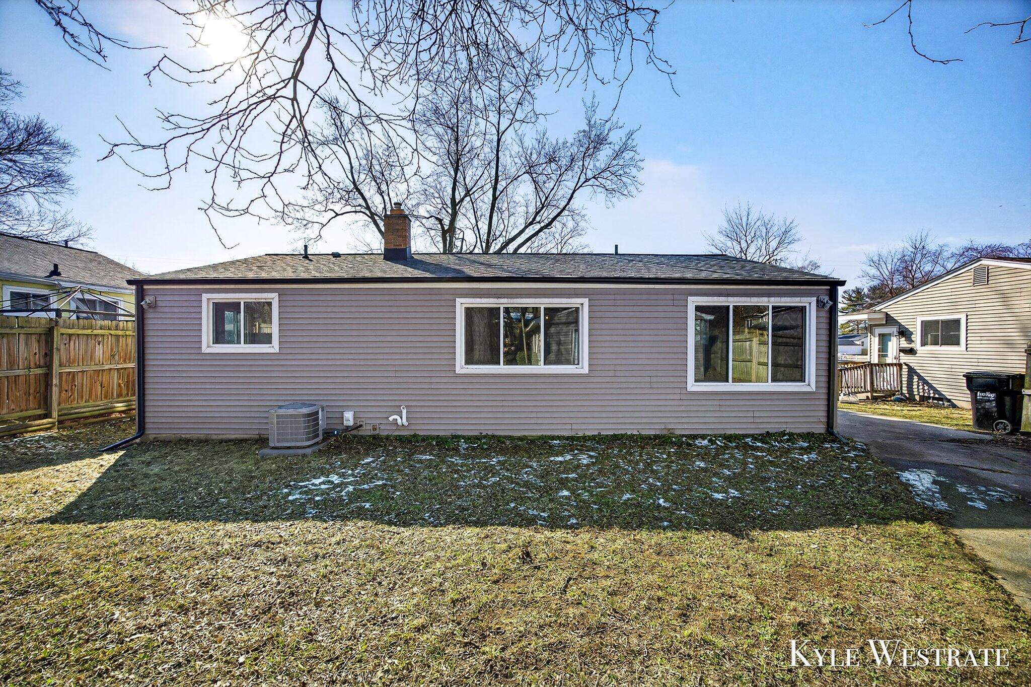 1561 Beech Street Southwest Wyoming, MI 49509 - Photo 30 of 33 32-K1J10352