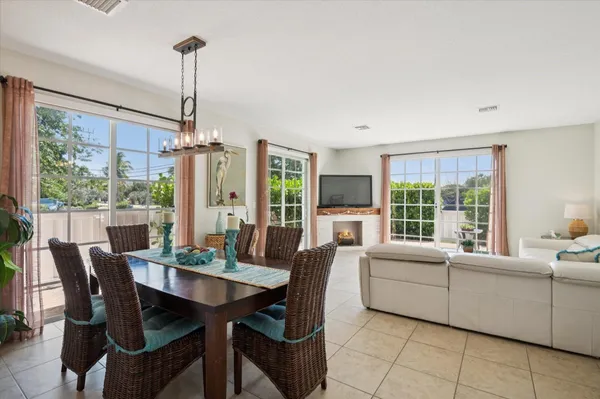 $515,000 | 2325 Southeast 5th Street, Pompano Beach, FL 33062