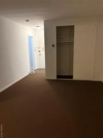 $1,750 | 151-05 Cross Island Parkway, Unit 2F | Whitestone