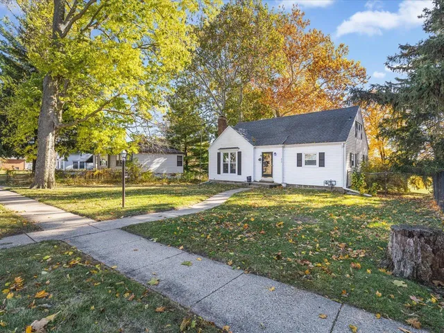 $149,900 | 214 West 7th Street, Pecatonica, IL 61063