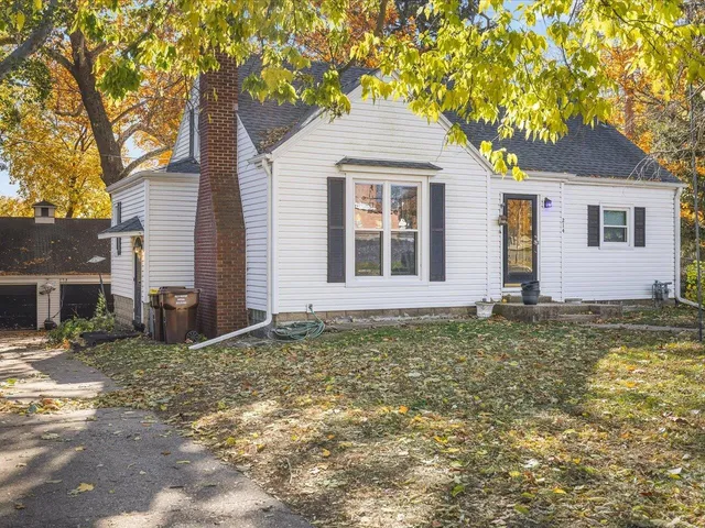 $149,900 | 214 West 7th Street, Pecatonica, IL 61063