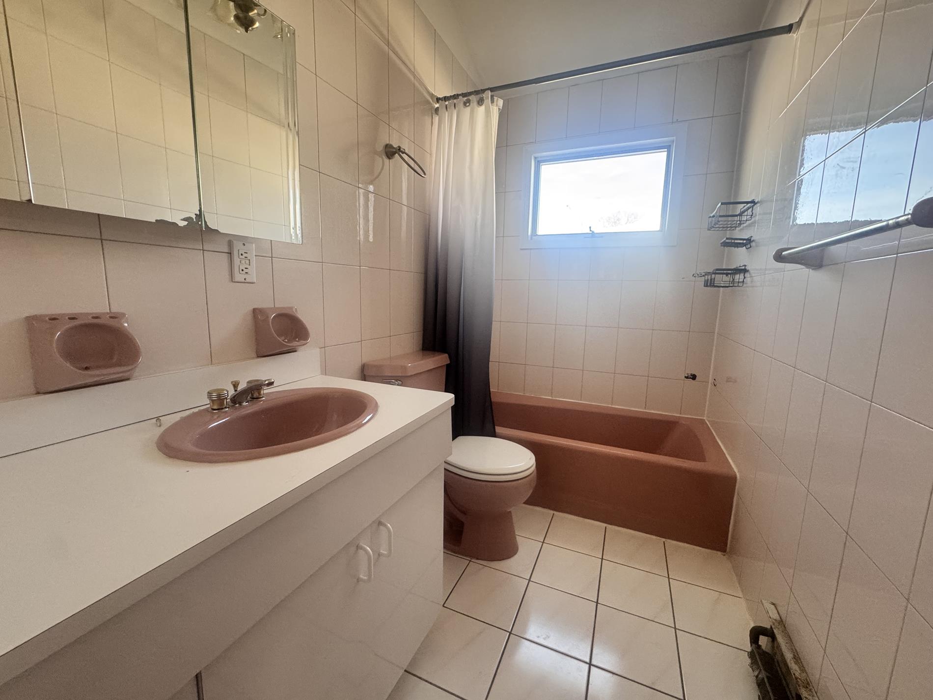 735 Woodrow Road Staten Island, NY 10312 - Photo 6 of 7