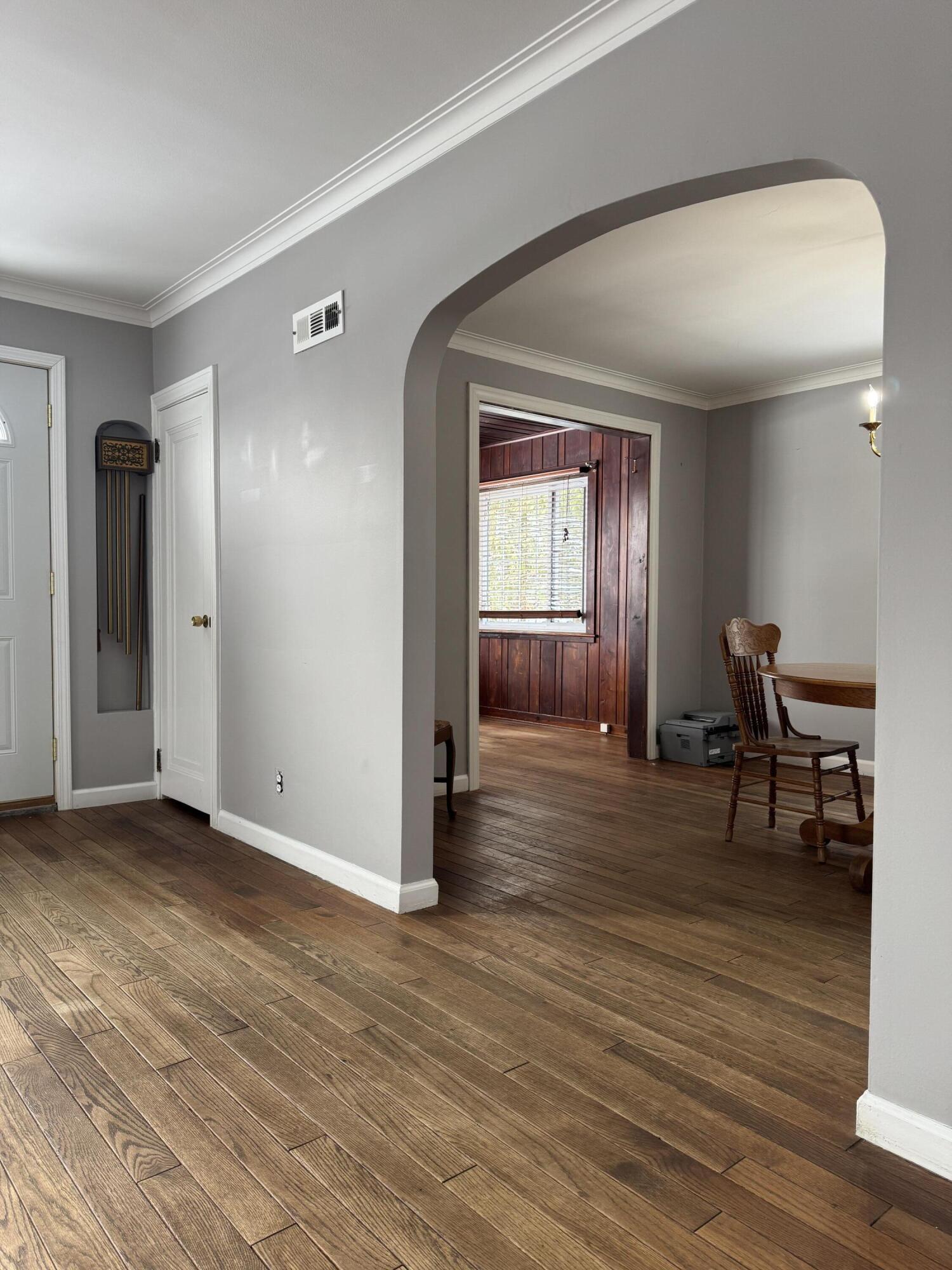 920 Clinton Avenue St. Clair, MI 48079 - Photo 13 of 46 IMG_4538