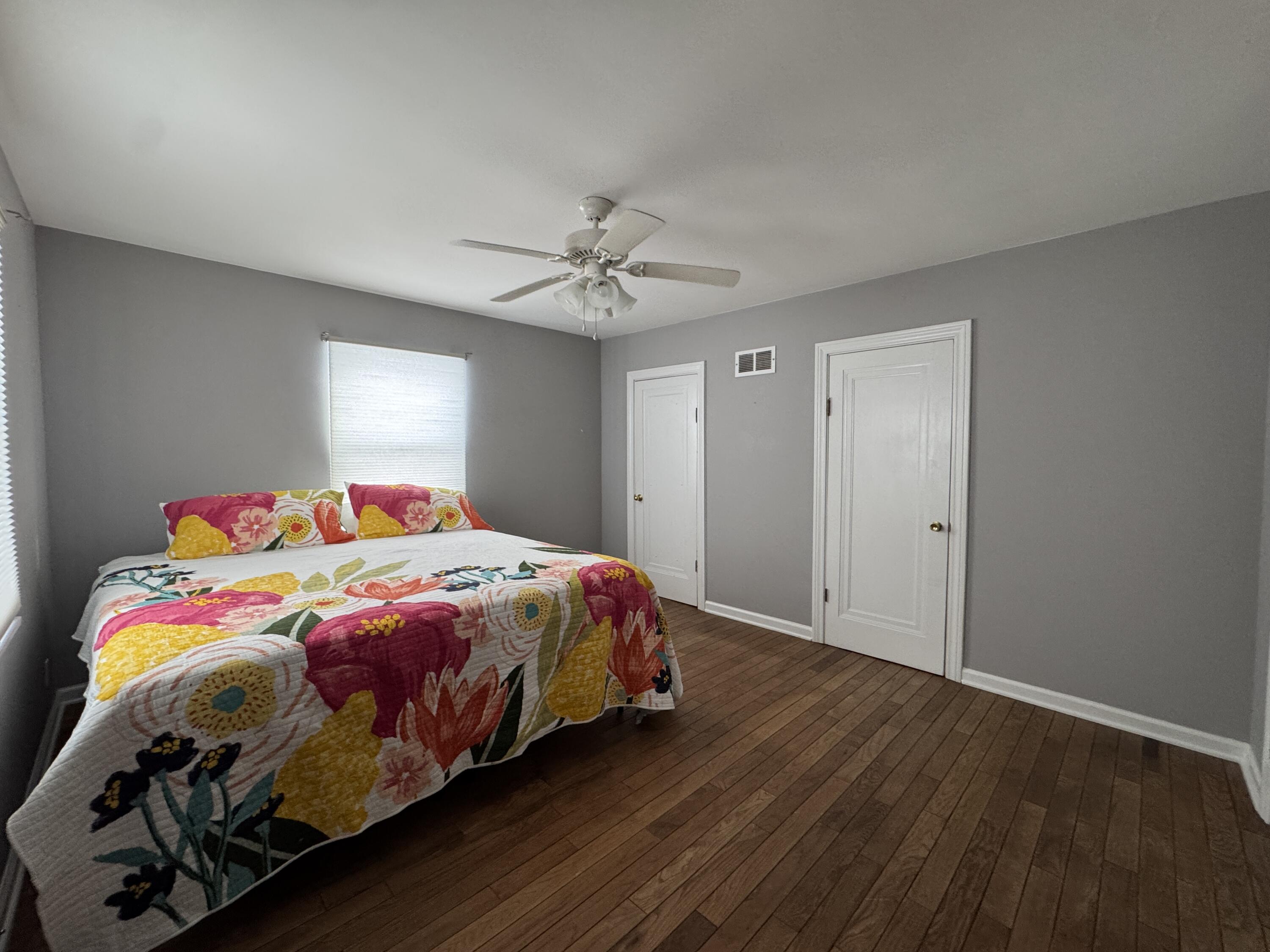 920 Clinton Avenue St. Clair, MI 48079 - Photo 16 of 46 IMG_4549