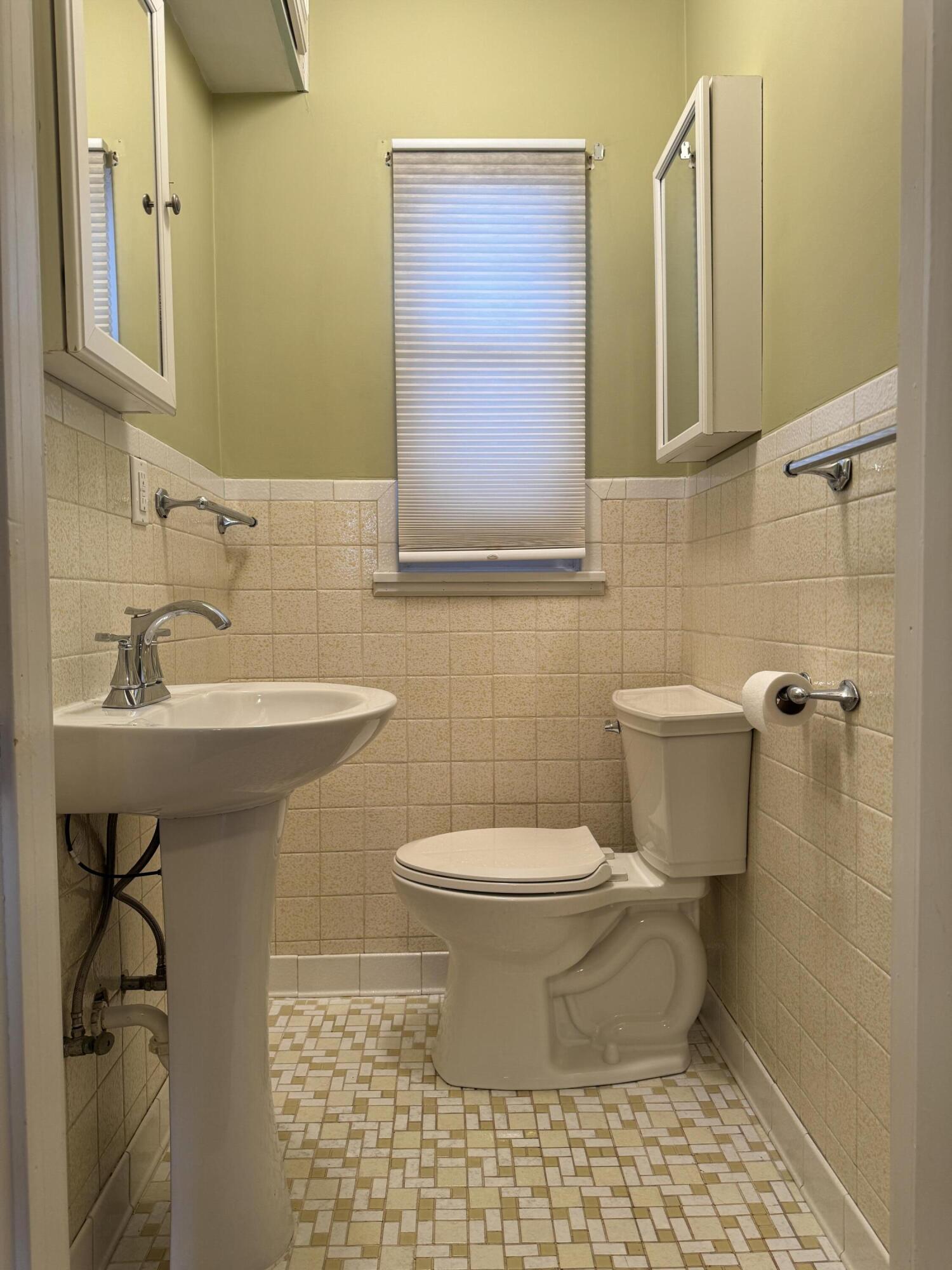 920 Clinton Avenue St. Clair, MI 48079 - Photo 17 of 46 IMG_4545