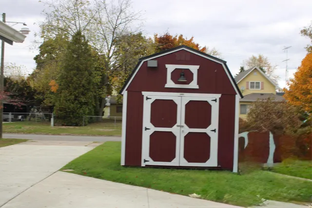 $314,000 | 920 Clinton Avenue, St. Clair, MI 48079