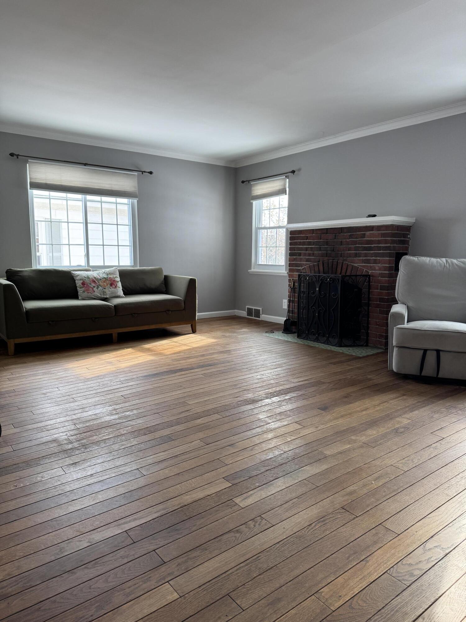 920 Clinton Avenue St. Clair, MI 48079 - Photo 8 of 46 IMG_4552