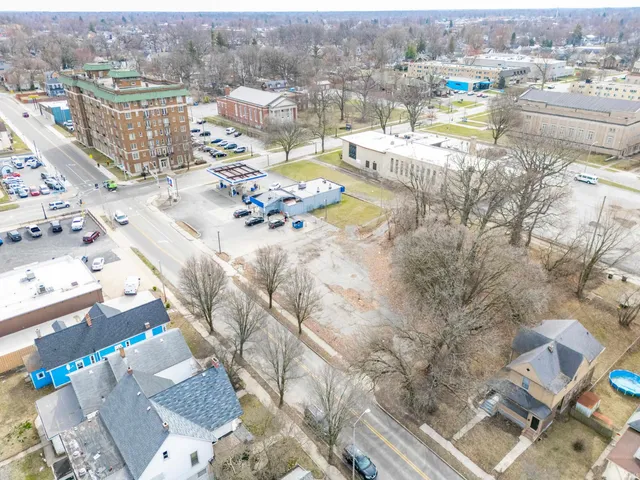 $99,000 | 2318 Fairfield Avenue, Fort Wayne, IN 46807