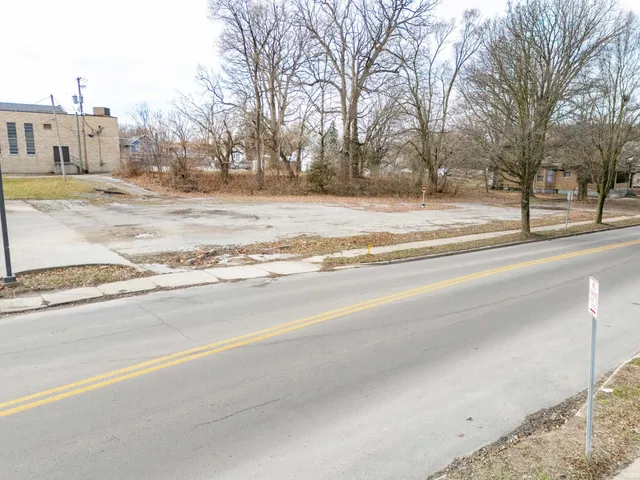 $99,000 | 2318 Fairfield Avenue, Fort Wayne, IN 46807