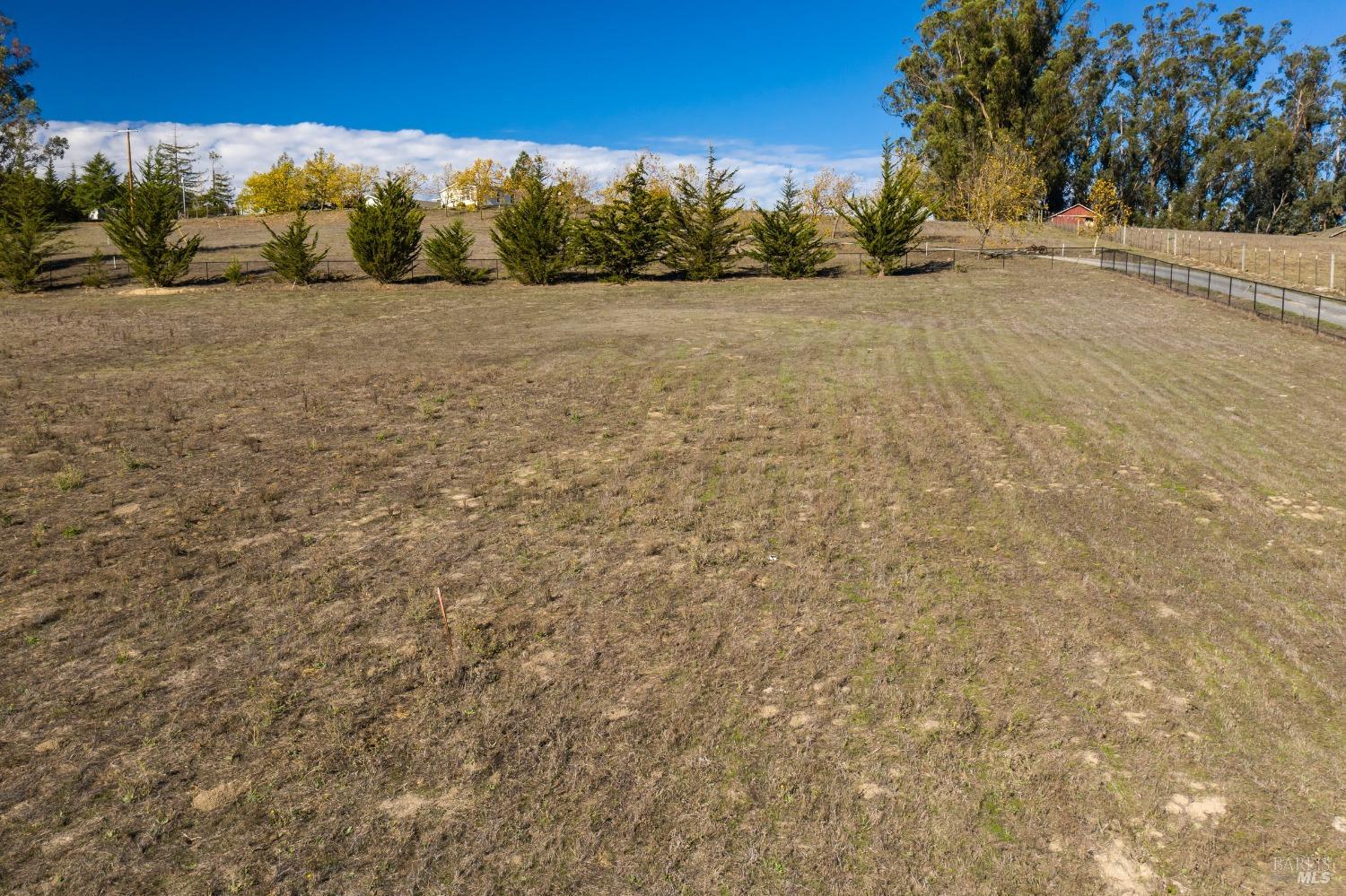 1355 Rose Avenue Penngrove, CA 94951 - Photo 4 of 4