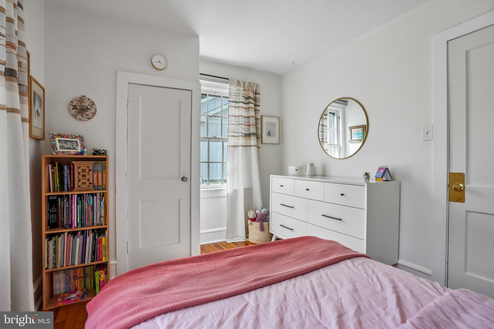 650 Maple Avenue Haddonfield, NJ 08033 - Photo 18 of 31 Cozy, sunlit bedroom retreat.