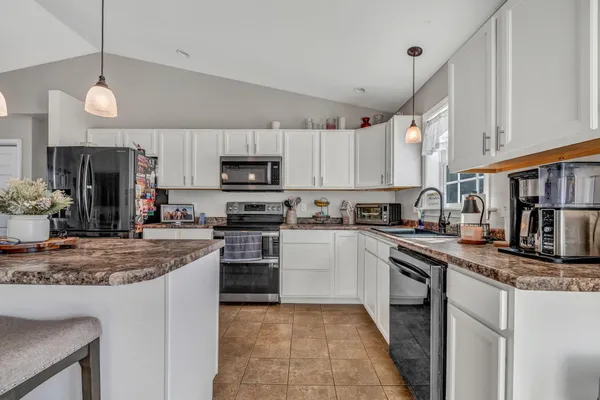 $499,000 | 16 Hickory Drive, Wiscasset, ME 04578