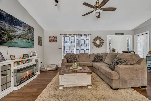 $499,000 | 16 Hickory Drive, Wiscasset, ME 04578