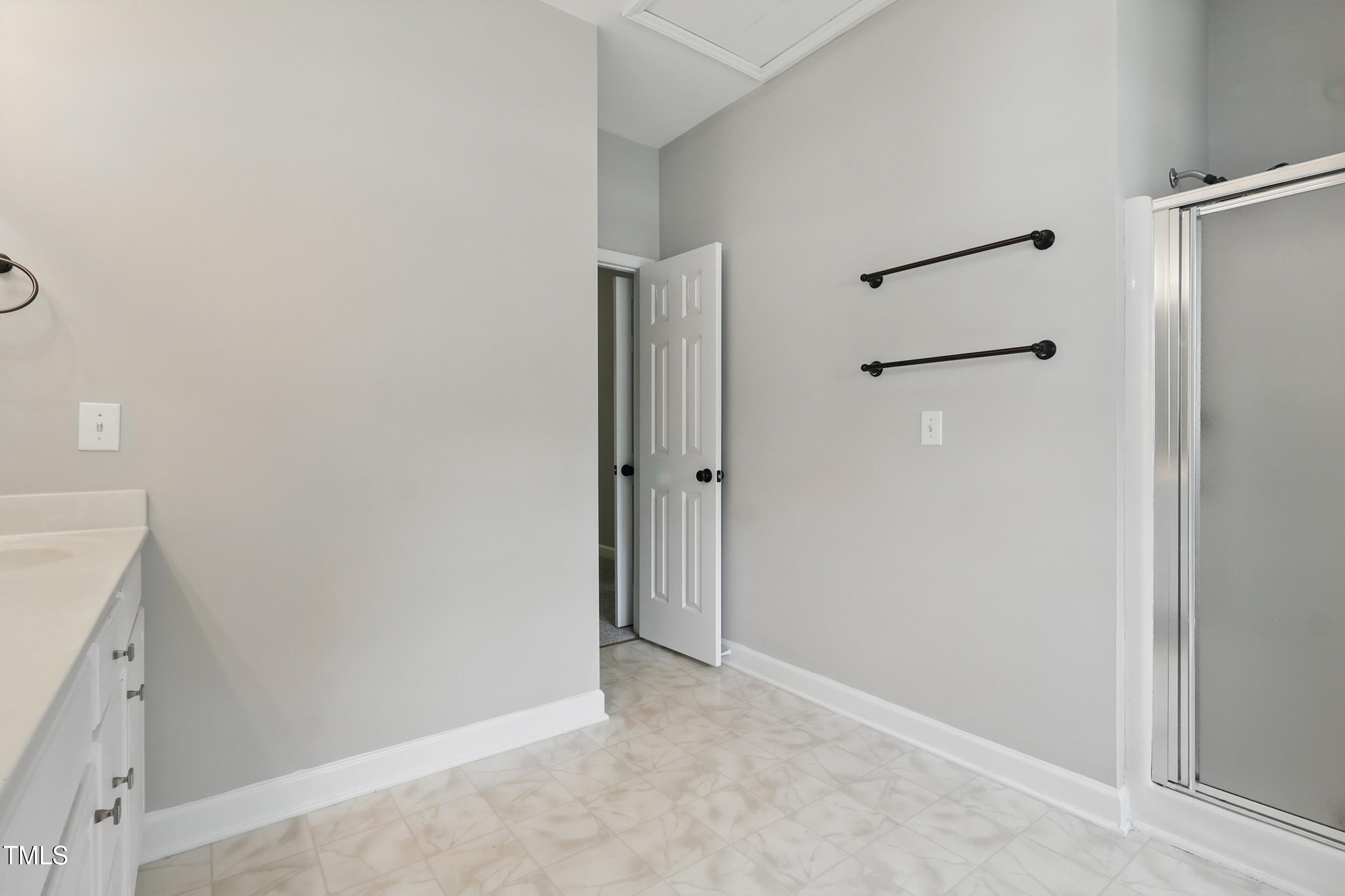 4418 Gallatree Lane Raleigh, NC 27616 - Photo 25 of 37 23_photo_019