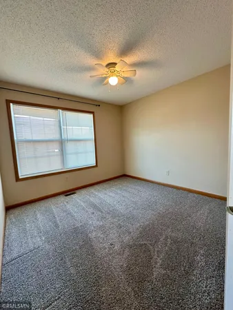 $2,300 | 1760 Riverside Drive, Shakopee, MN 55379